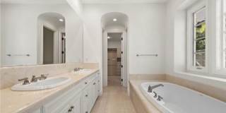 4 Coral Cay Gallery 10