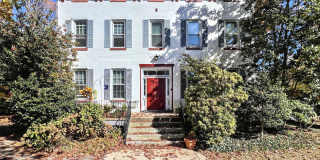 327 Meetinghouse Lane Gallery 1