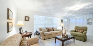SEASONAL / SHORT-TERM RENTAL – Charming Downtown Punta Gorda Retreat Gallery 11