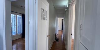 Charming Spanish-Style Home for Lease Gallery 9