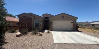 2 Bedroom 1 Bathroom Fully Furnished Home Gallery 1