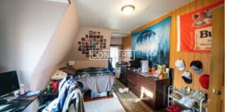 Unique 8 bed 2bath HOUSE with Yard,  Basement , Easy Parking Gallery 11