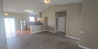 Remodeled 3 bed 2 bath home Gallery 4