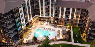 915 Glenwood Apartments at Grant Park Gallery 2