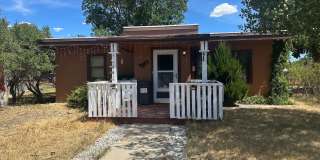 Charming 2 bedroom home Gallery 1