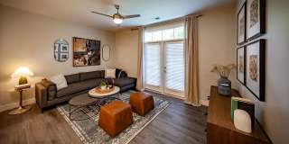 Flats at Walnut Ridge Gallery 4