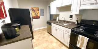2801 Wade Avenue Gallery 9