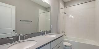 11371 NEWTONIAN Boulevard Gallery 14