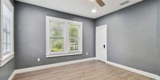 6810 N NAVIN AVENUE Gallery 24