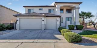 Bright  Spacious 4 bd/3 bath home Gallery 1