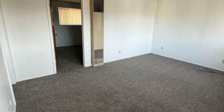Newly Renovated - 1 Bedroom, 1 Bathroom Apartment - Located near Sky Lakes and Oregon Tech! Gallery 1