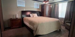 Charming Furnished 4 Bedroom Home in Phoenix with Home Theater Gallery 18