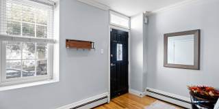 147 East St Gallery 18