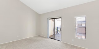 Lakeside Gallery 23