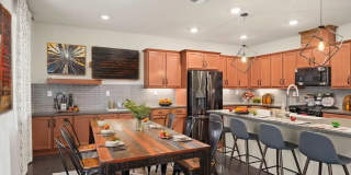 WOW!  Former Roseville Model Home 4/3 + SOLAR!  Please read entire ad for viewings! Gallery 5