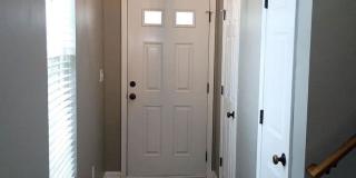 Sought After Riverwood Townhome! Gallery 7