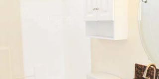 Valley Apartments Gallery 18