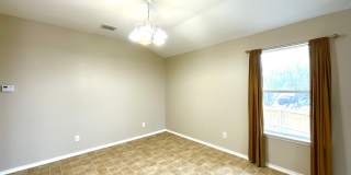 Charming 3-Bedroom Cul-de-Sac Home with Fenced Yard & Garage! Gallery 20