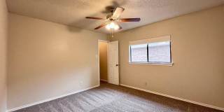 Bright and Inviting 2-Story home, conveniently located near to Randolph AFB and SAMMC! Gallery 27