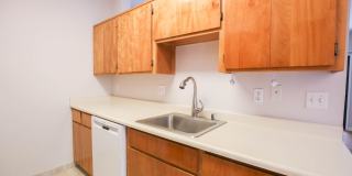 Richmond Marina Bay Condo In Gated Community Gallery 11