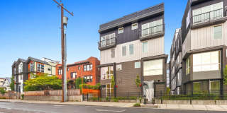 2324 Franklin Avenue East Gallery 1
