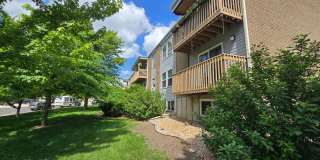 Sunny and Fresh One Bedroom Condo Available For Rent in Louisville! Gallery 1