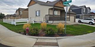 Beautiful 4 Bedroom in Windsor East! Gallery 1