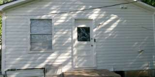 Charming Cottage on A. Avenue - MOVE IN SPECIAL $200 OFF 1st Months Rent: Gallery 19