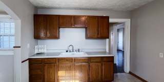 2 bedroom home in great neighborhood Gallery 10