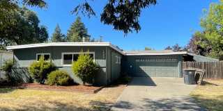 Charming 3 Bedroom Home Near Downtown Davis Charming 3 Bedroom Home Near Downtown Davis Gallery 1