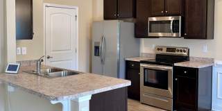 Welcome to this Almost New 3 Bed/2.5 Bath Home in Lovejoy! Gallery 7