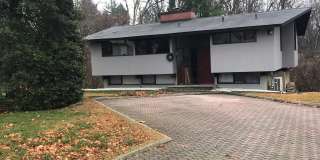 2 ARLIE Drive Gallery 1