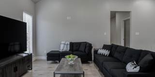 1206 N Essex Avenue Gallery 3