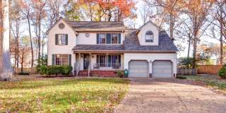 Spacious Home in the Woods of Tabb Neighborhood Gallery 1
