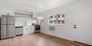 Echo Lake Apartments Gallery 6