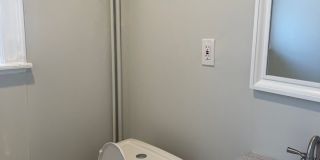Student Housing - Newly Renovated Gallery 38