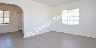 Modern Duplex with Huge Fenced Yard Near Downtown Tucson Gallery 7