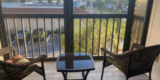 1 bedroom 1 bathroom furnished condo Gallery 10