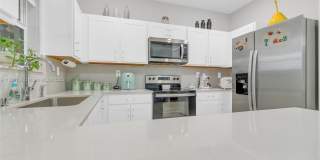 424 NE 4th Ave Gallery 18