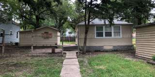 $875 - 2 bed 1 bath - Single Family Home Gallery 1
