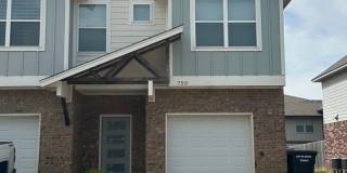 3 bedroom, 2.5 bathroom, 1 car garage Gallery 1