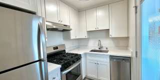 303 Farmers Lane - Fully Renovated! Gallery 4