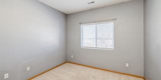 AFFORDABLE CONDO!! 2 Bedroom, 2 Bath Condo in Waukee Gallery 9