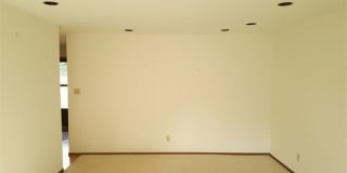 Three Bedroom Unit Available In Triplex in East Boulder Gallery 12