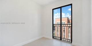671 Biltmore Way Gallery 32