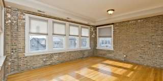 3040 W Diversey Gallery 1