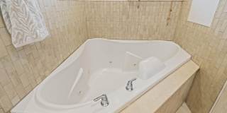 2006 ELLSWORTH Street Gallery 26