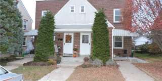 1717 1/2 W Tremont Street 1717 1/2 W Tremont Street Gallery 1