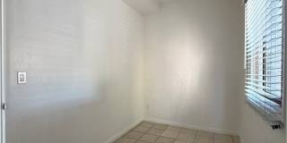 2012 E 7th Street Gallery 13