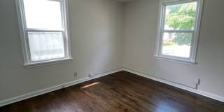 Bright & Inviting 2-Bedroom Home with Large Backyard - $1249.00 Gallery 8